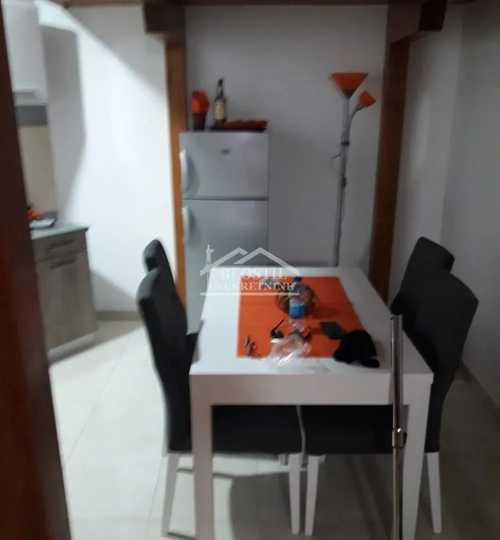 Prodaja, trosoban stan, 39m², Centar, Čajetina