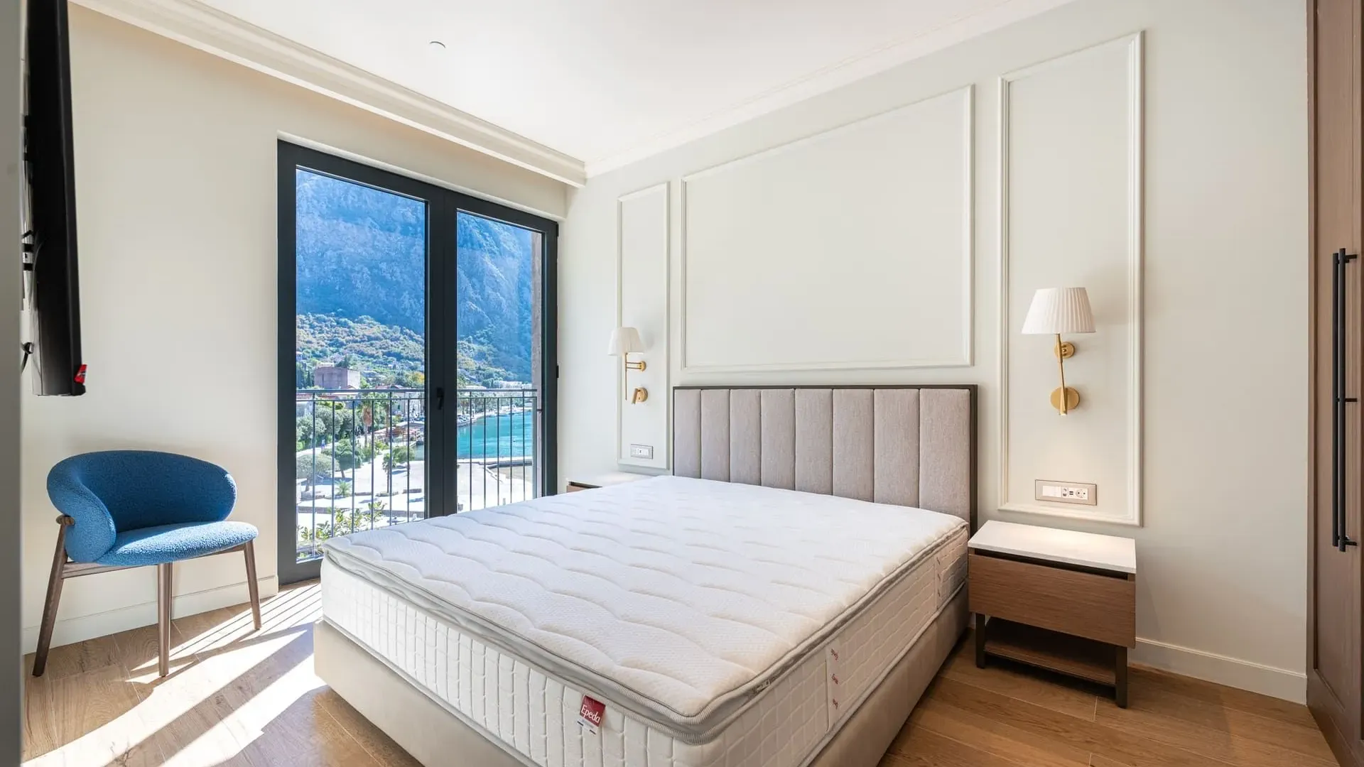 Prodaja, jednosoban stan, 85m², Risan, Kotor