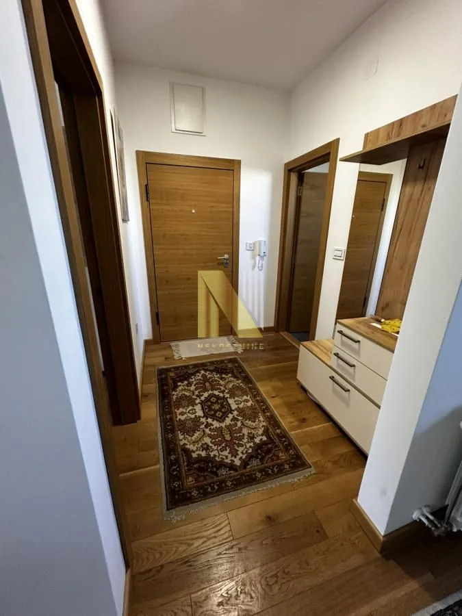 Izdavanje, jednosoban stan, 35m², Centar, Novi Sad