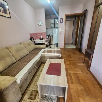 Rent, one bedroom apartment, 32m², Stari Aerodrom, Podgorica - image 2