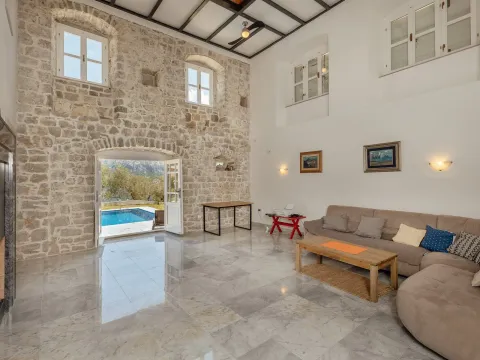 Prodaja, kuća, 800m², Prčanj, Kotor - image 10