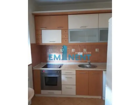Izdavanje, trosoban stan, 80m², Južni Bulevar, Vračar Sve Podlokacije - image 3