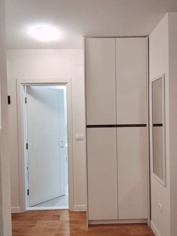 Prodaja, jednosoban stan, 40m², Central Point, Podgorica