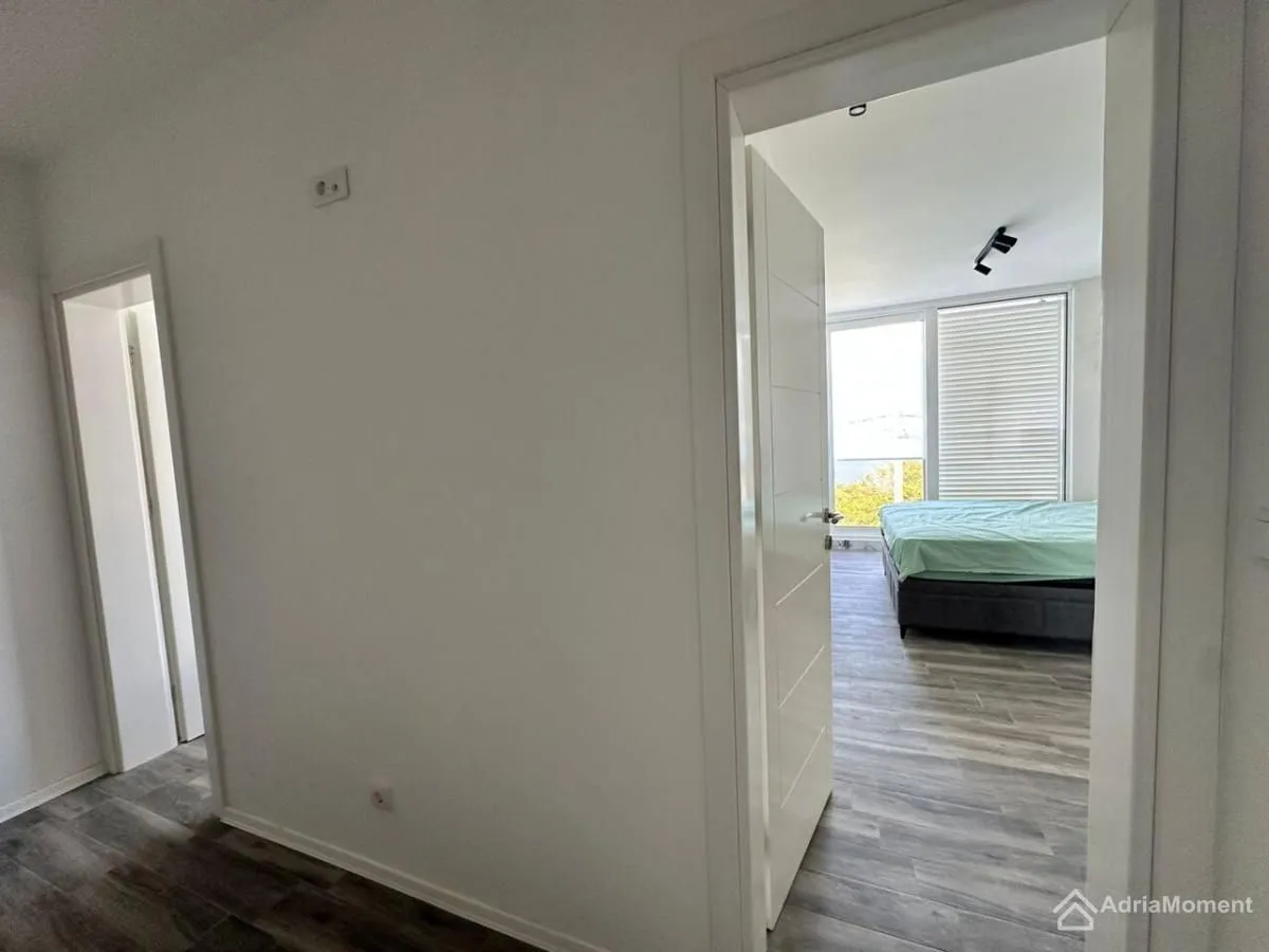 Prodaja, dvosoban stan, 85m², Đuraševići, Tivat