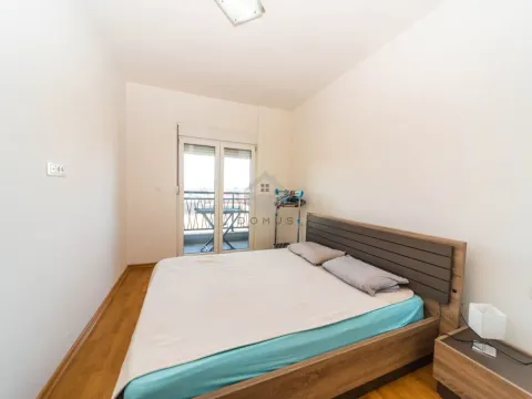 Rent, one bedroom apartment, 49m², Stari Aerodrom, Podgorica - image 11