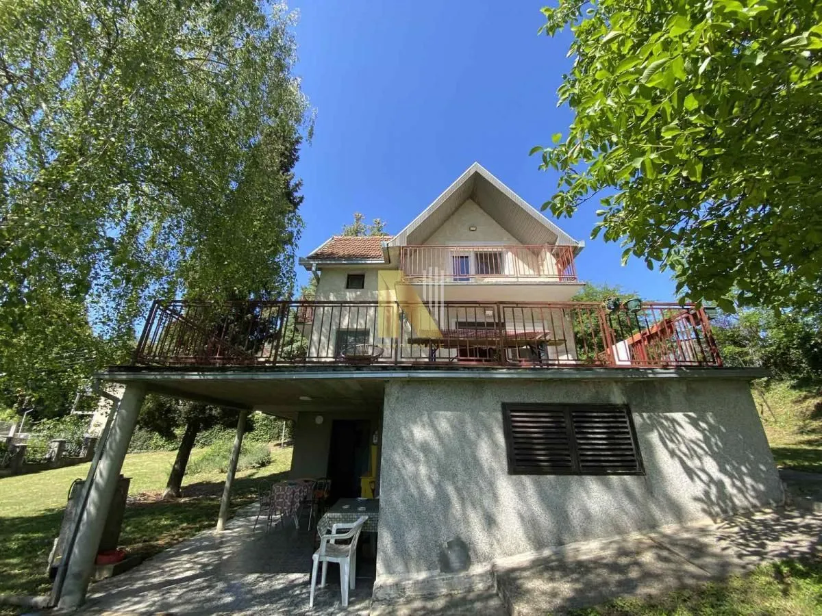 Prodaja, kuća, 160m², Sremska Kamenica, Petrovaradin