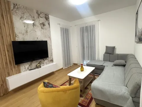 Rent, one bedroom apartment, 45m², City Kvart, Podgorica - image 1