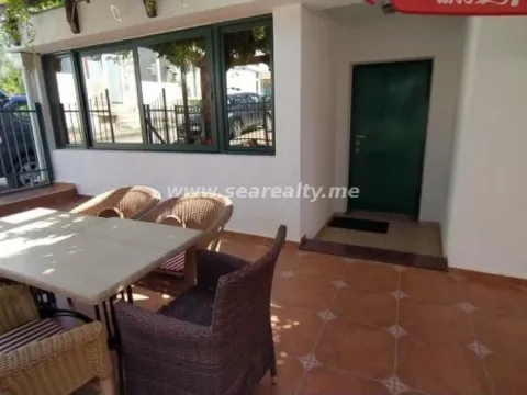 Sale, two bedroom apartment, 95m², Sveti Stefan, Budva - image 2