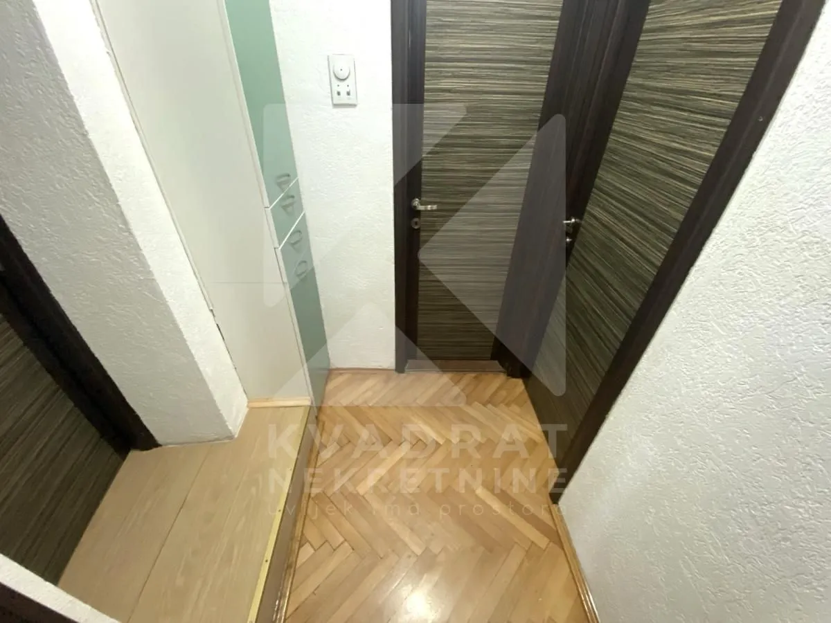 Izdavanje, dvosoban stan, 80m², Gintaš, Podgorica