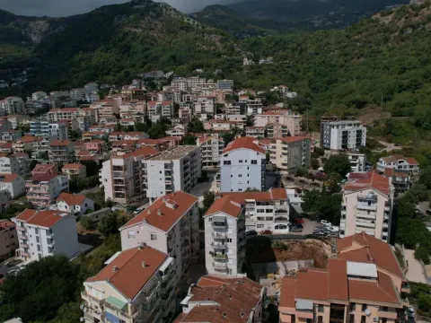 Sale, two bedroom apartment, 61m², Budva, Crna Gora - image 25
