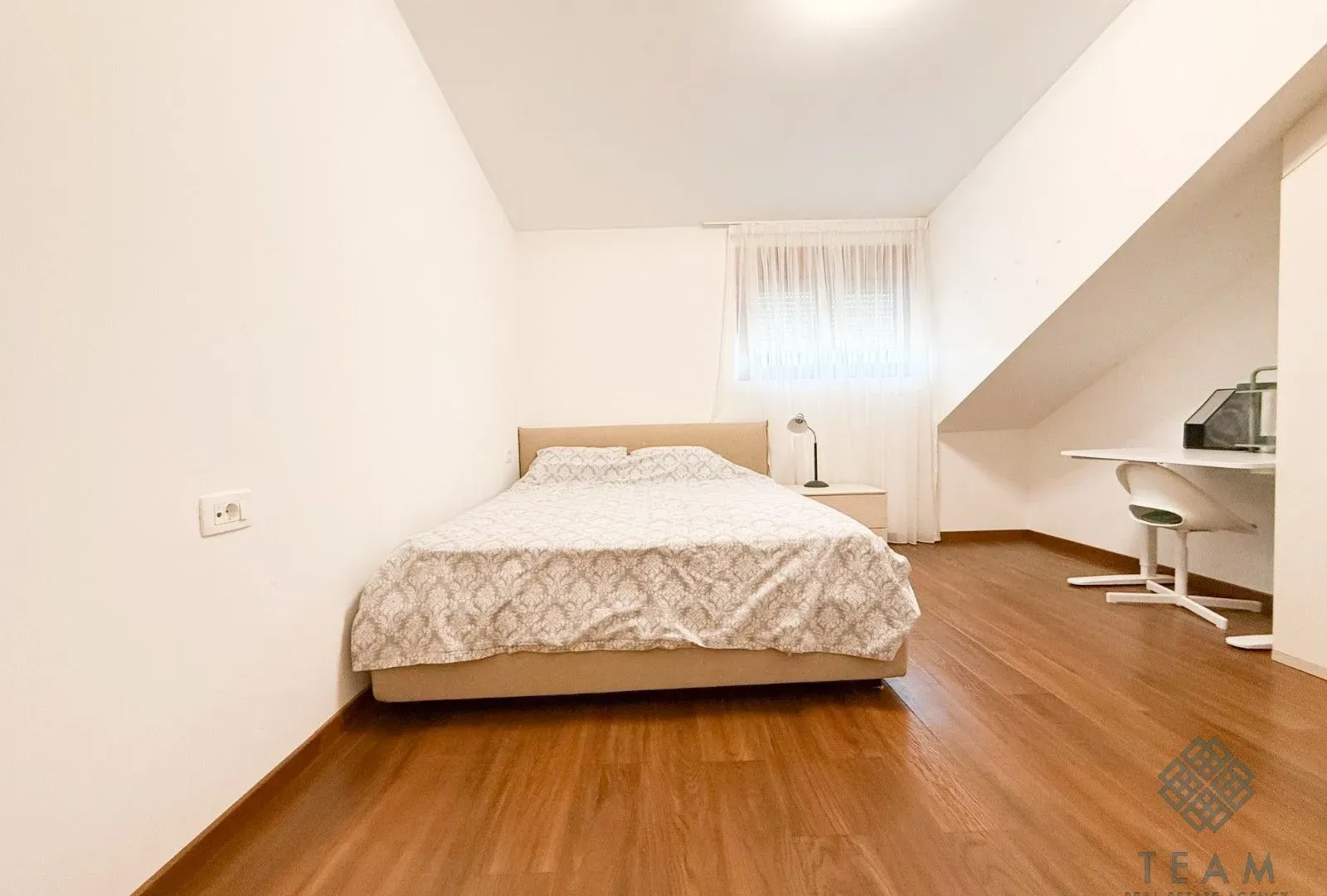 Rent, four bedroom apartment, 125m², Master Kvart, Podgorica