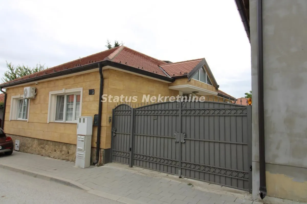 Prodaja, kuća, 285m², Sremski Karlovci, Novi Sad