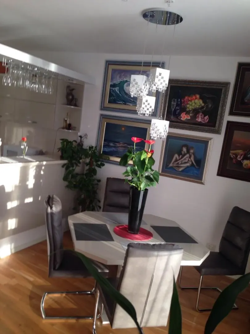 Prodaja, trosoban stan, 86m², Bečići, Budva