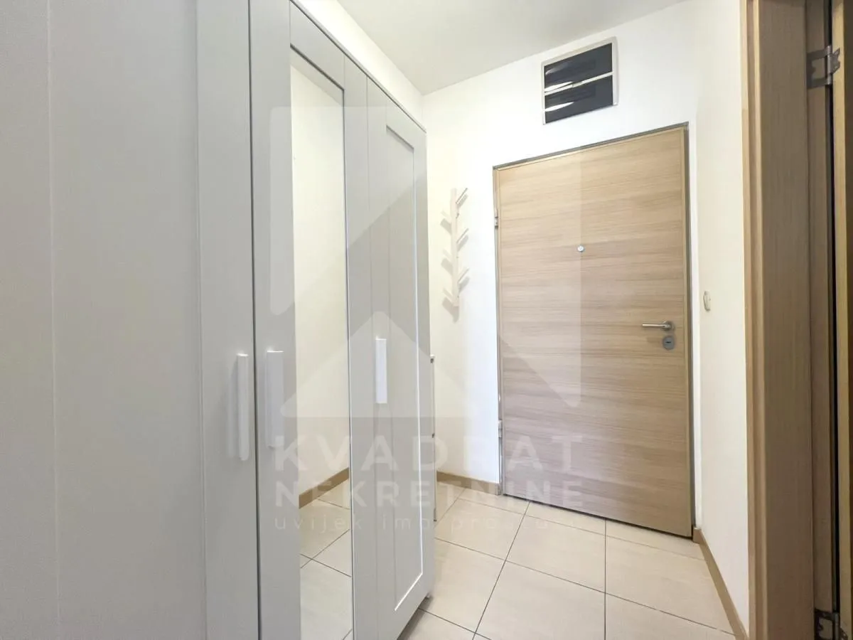 Rent, studio apartment, 26m², Blok 6, Podgorica