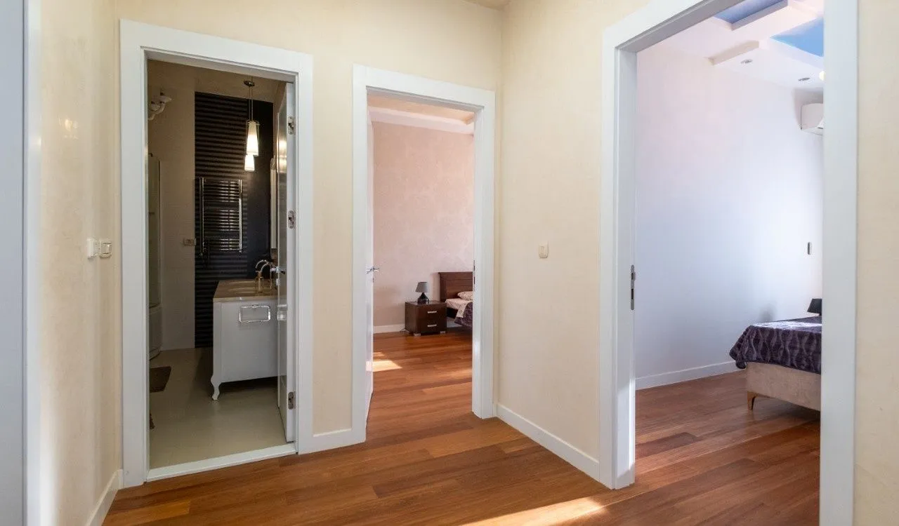 Rent, three bedroom apartment, 275m², Podgorica, Crna Gora