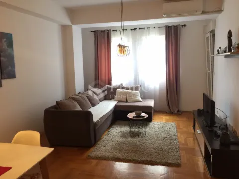Rent, two bedroom apartment, 75m², City Kvart, Podgorica - image 2