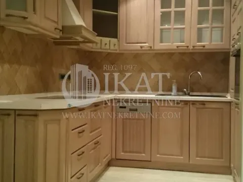 Izdavanje, trosoban stan, 83m², Stari Grad, Beograd - image 3