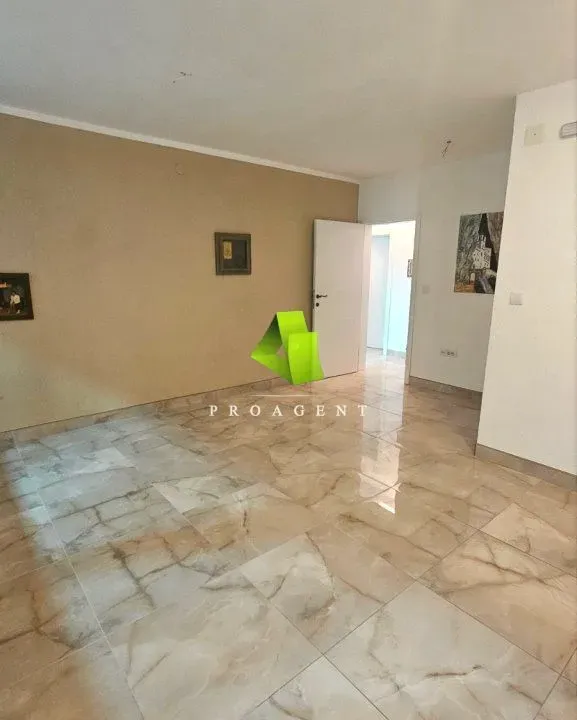 Izdavanje, poslovni prostor, 70m², Medijana, Niš