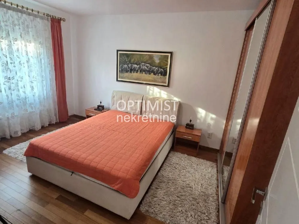 Izdavanje, dvosoban stan, 64m², Vračar Centar, Vračar Sve Podlokacije