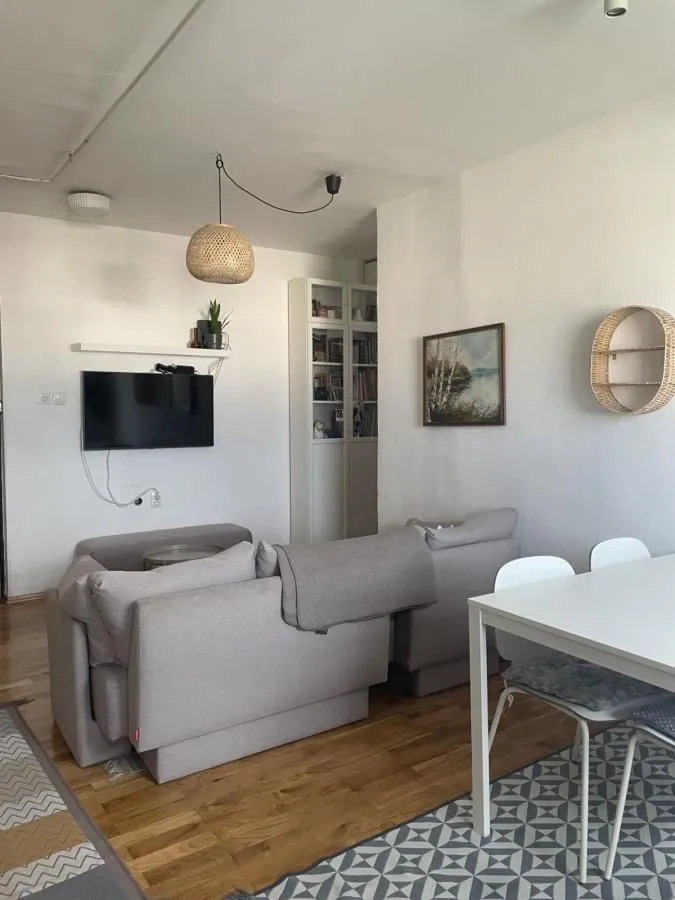 Prodaja, dvosoban stan, 57m², Bulevar Oslobodjenja, Novi Sad Sve Podlokacije