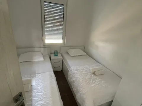 Sale, house, 400m², Bar, Crna Gora - image 12