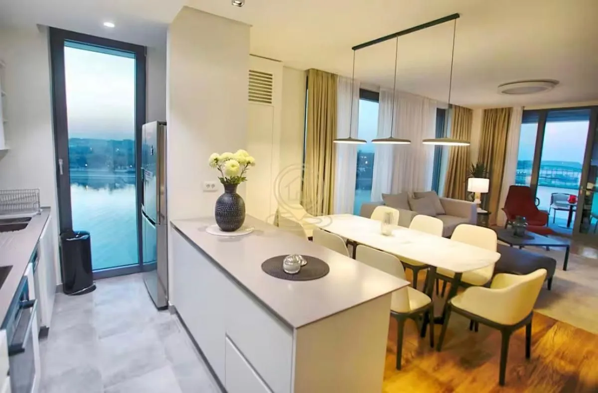 Rent, four bedroom apartment, 144m², Savski Venac, Beograd