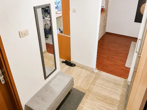 Sale, two bedroom apartment, 80m², Malo Brdo, Podgorica - image 4