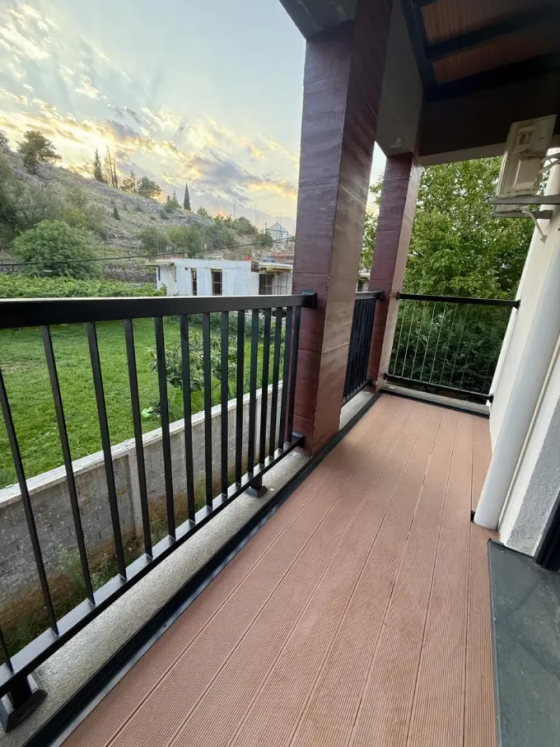 Rent, four bedroom apartment, 150m², Stari Aerodrom, Podgorica