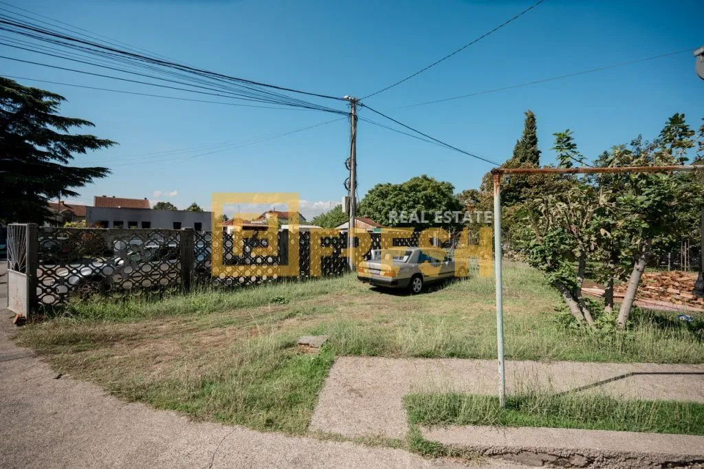 Prodaja, kuća, 220m², Konik, Podgorica