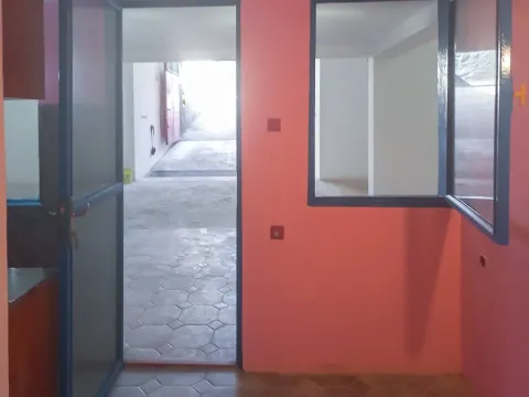 Izdavanje, poslovni prostor, 200m², Zabjelo, Podgorica - image 9