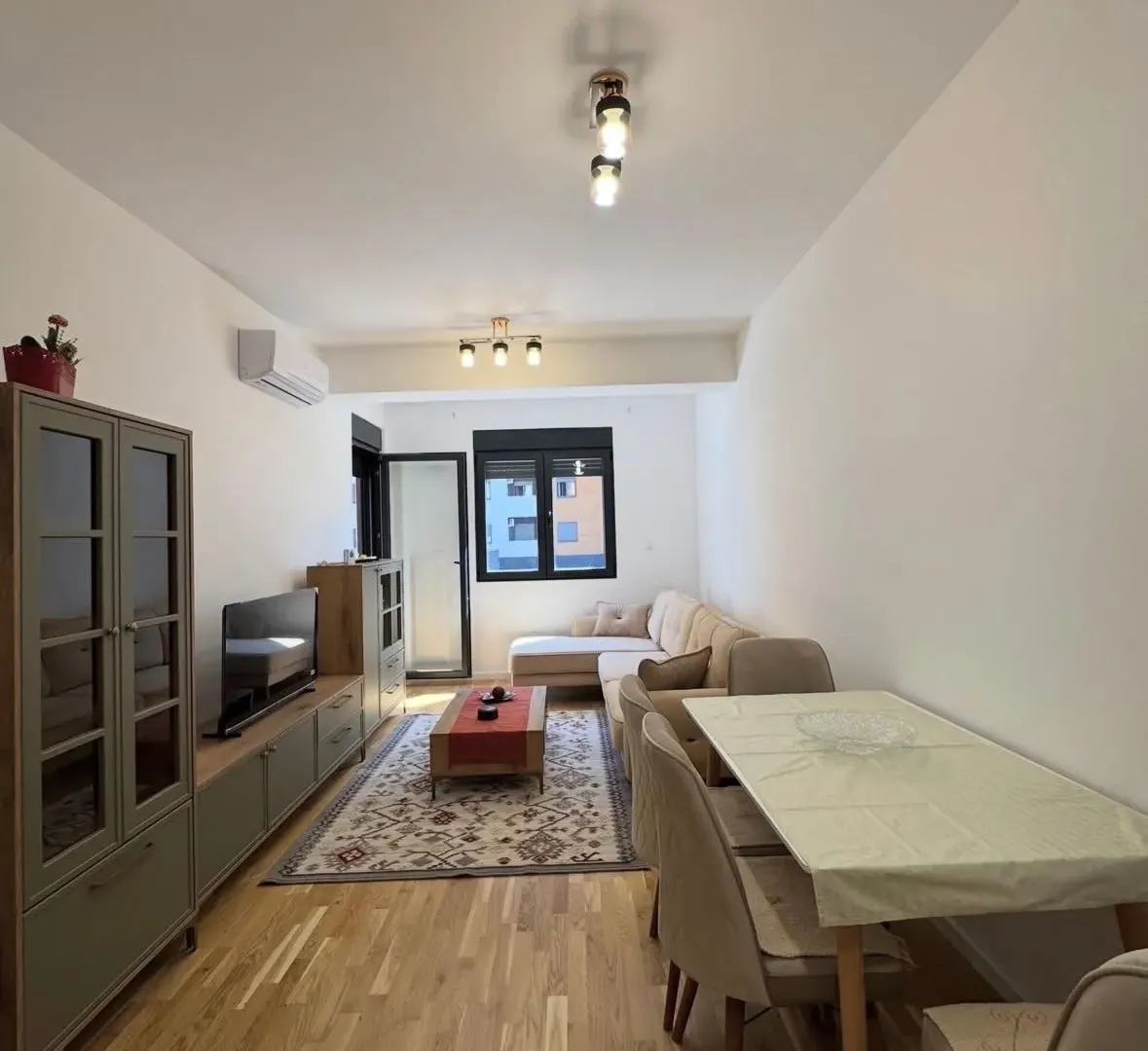 Rent, one bedroom apartment, 41m², Stari Aerodrom, Podgorica