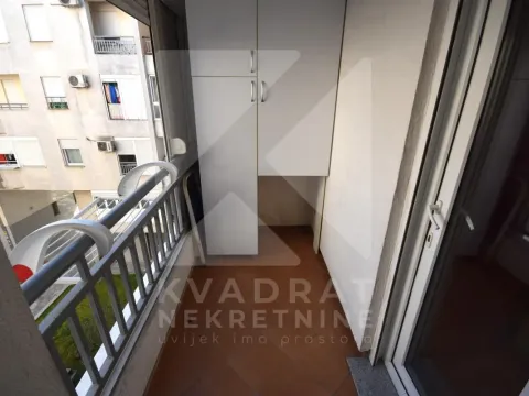 Izdavanje, jednosoban stan, 38m², Blok 9, Podgorica - image 12