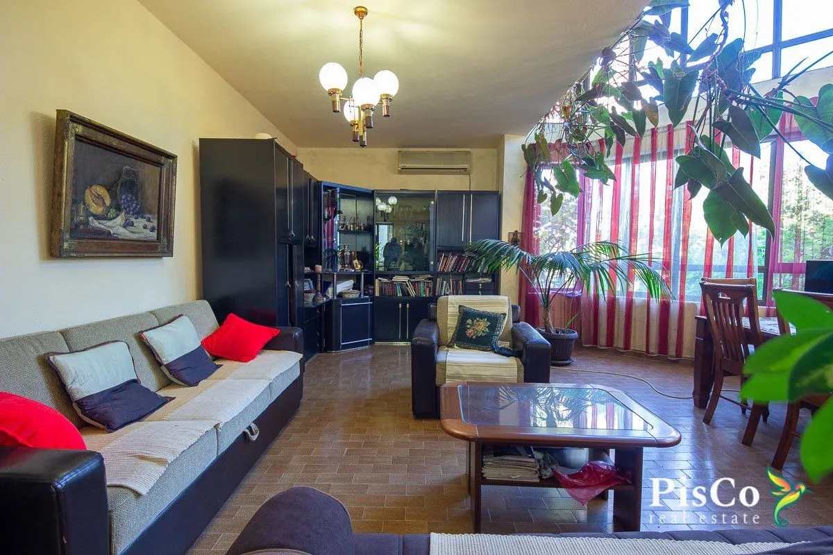 Prodaja, kuća, 400m², Stara Varoš, Podgorica