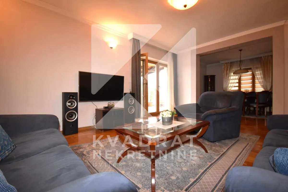 Rent, house, 300m², Ibričevina, Podgorica