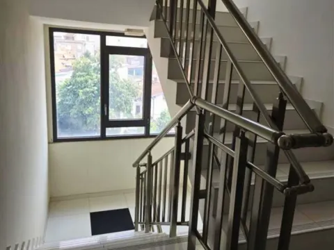 Sale, four bedroom apartment, 123m², Vukov Spomenik, Zvezdara Sve Podlokacije - image 9