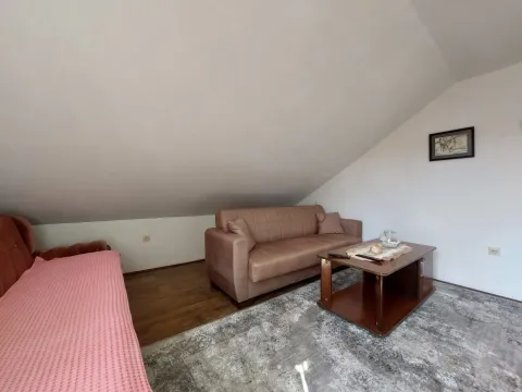 Rent, two bedroom apartment, 70m², Kalimanj, Tivat - image 5