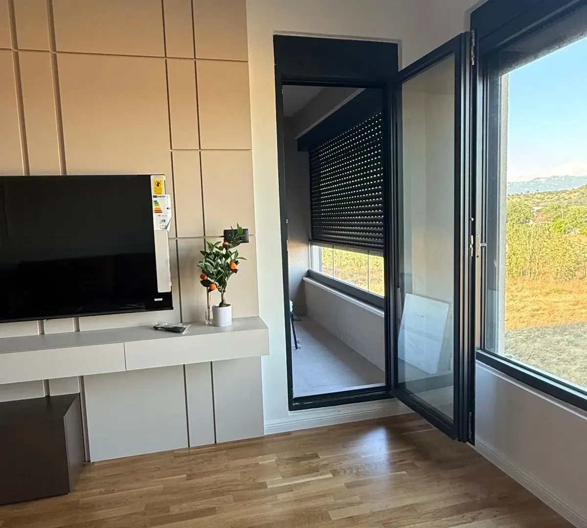 Izdavanje, jednosoban stan, 48m², Donja Gorica, Podgorica