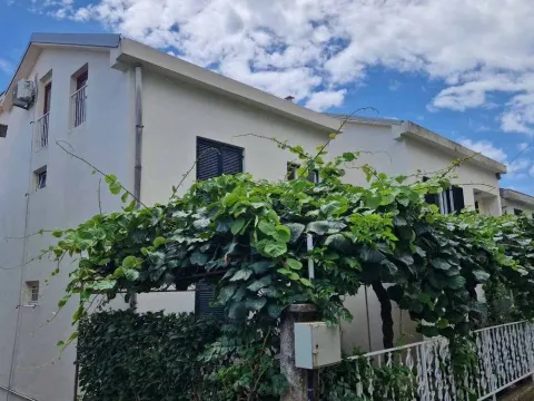 Izdavanje, jednosoban stan, 50m², Herceg Novi, Crna Gora - image 19