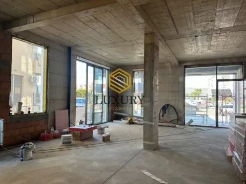 Izdavanje, poslovni prostor, 105m², City Kvart, Podgorica - image 7