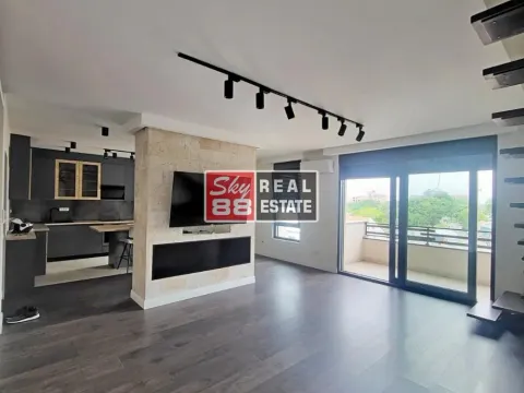 Sale, four bedroom apartment, 150m², Cvetkova Pijaca, Zvezdara Sve Podlokacije