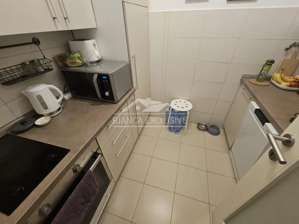 Sale, two bedroom apartment, 68m², Belvil, Beograd