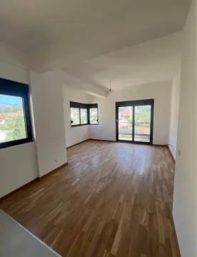 Prodaja, jednosoban stan, 51m², Stari Bar, Bar - image 5