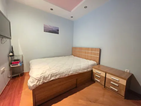 Rent, two bedroom apartment, 86m², Budva, Crna Gora - image 12