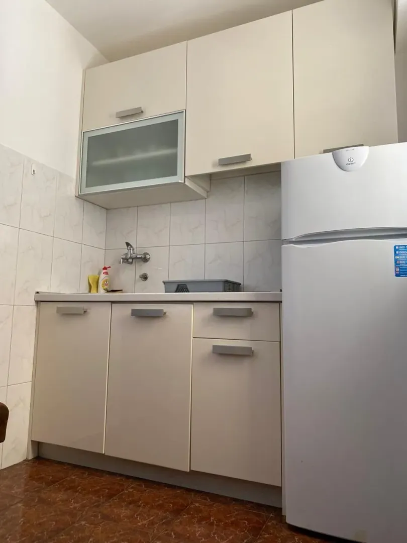 Rent, one bedroom apartment, 42m², Bečići, Budva