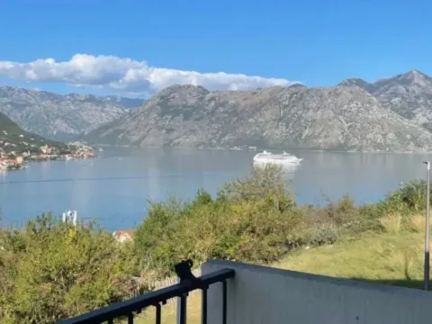 Izdavanje, jednosoban stan, 60m², Sveta Vrača, Kotor - image 2