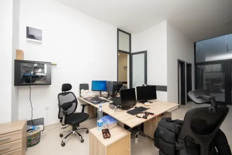 Sale, office space, 188m², Zabjelo, Podgorica - image 15