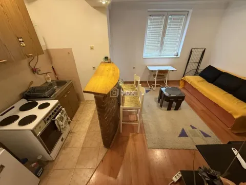 Prodaja, garsonjera, 26m², Palilula, Niš - image 5