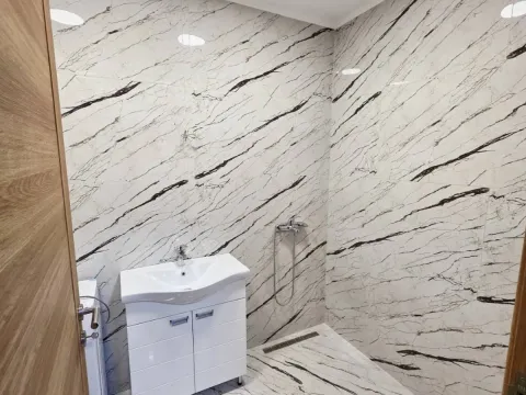 Prodaja, dvosoban stan, 82m², Preko Morače, Podgorica - image 8