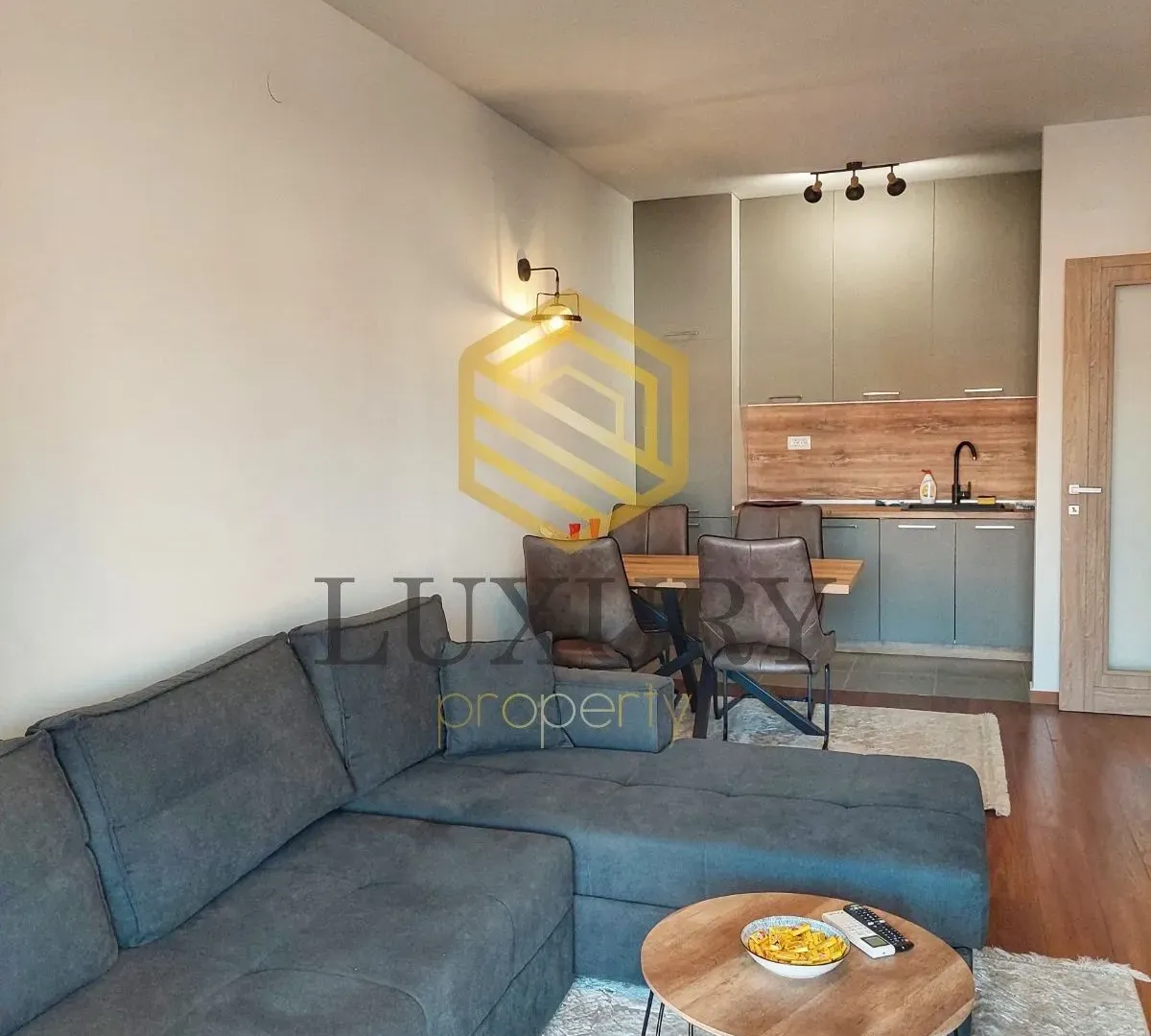 Izdavanje, jednosoban stan, 50m², Master Kvart, Podgorica