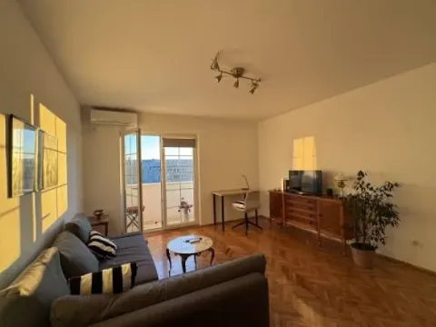 Izdavanje, dvosoban stan, 54m², Palata Pravde, Beograd - image 2